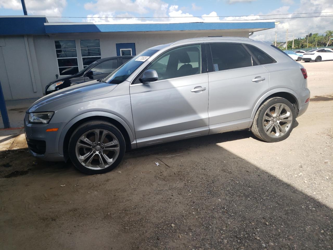 AUDI Q3 PREMIUM PLUS