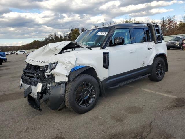 LAND ROVER DEFENDER 1