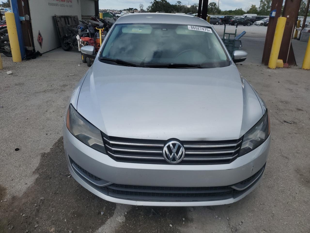 VOLKSWAGEN PASSAT S