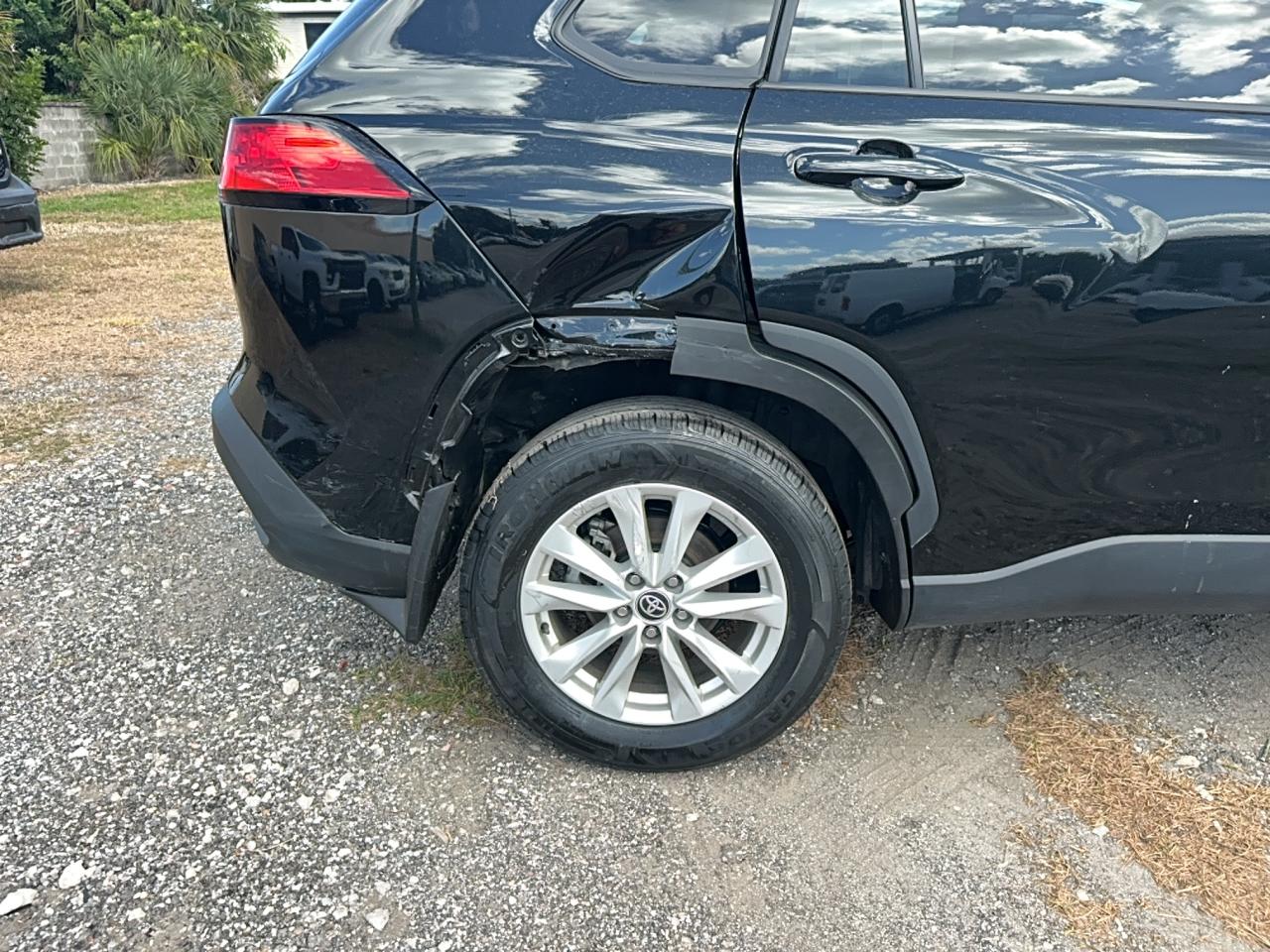 TOYOTA COROLLA CROSS LE