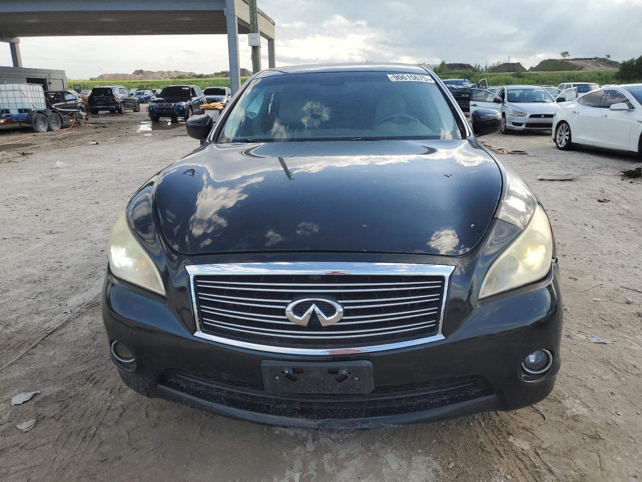 INFINITI M37 X