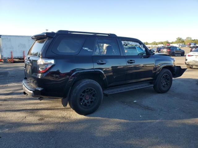 2024 TOYOTA 4RUNNER SR JTERU5JR2R6245782