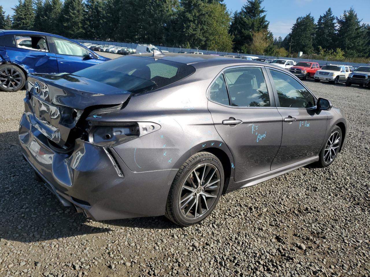 Lot #3318905936 2023 TOYOTA CAMRY SE N