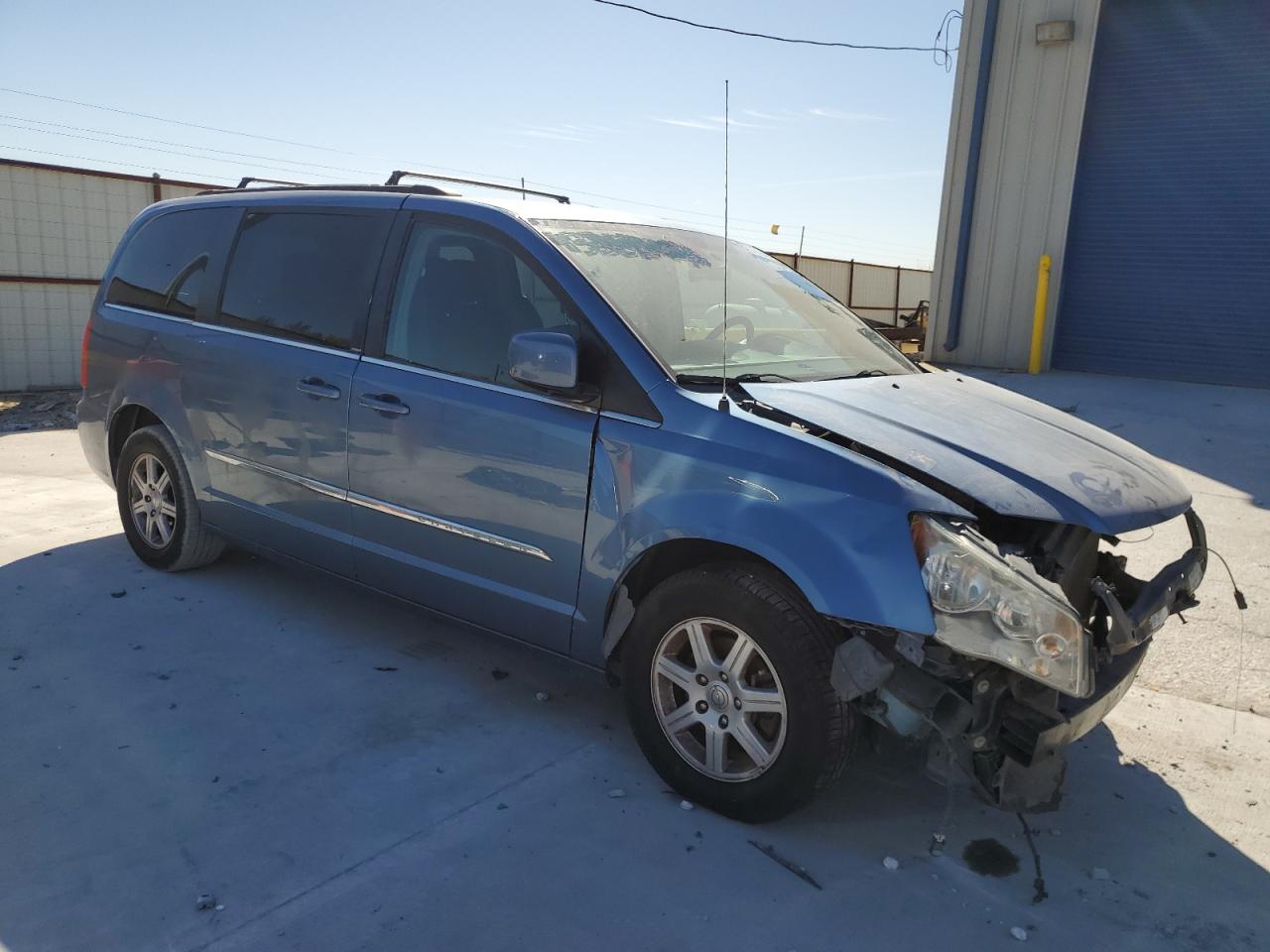 CHRYSLER TOWN & COUNTRY TOURING