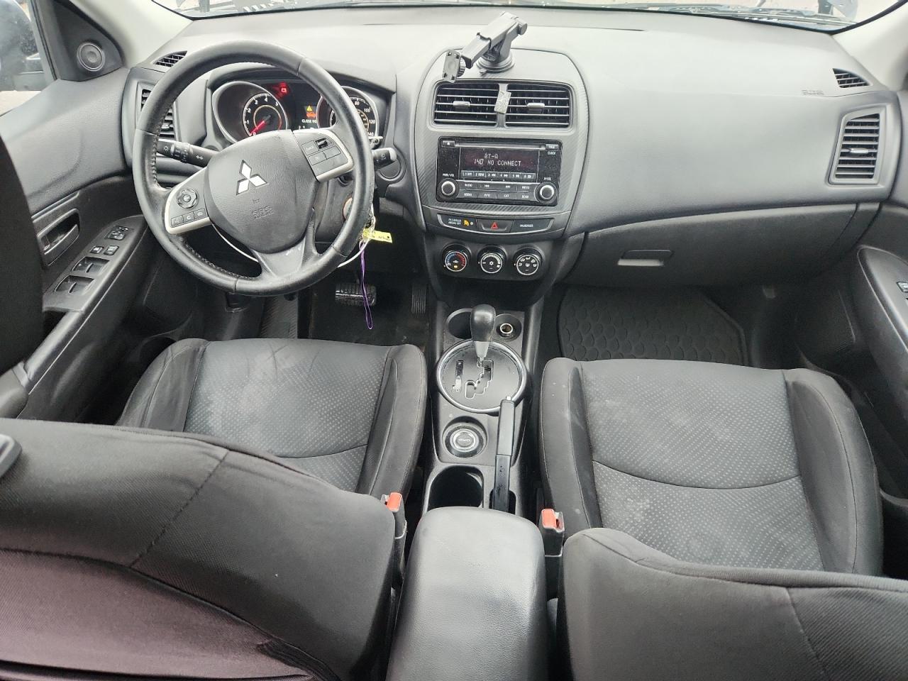 MITSUBISHI OUTLANDER ES