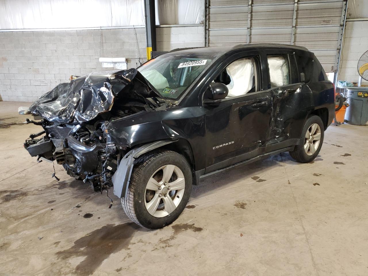  Salvage Jeep Compass