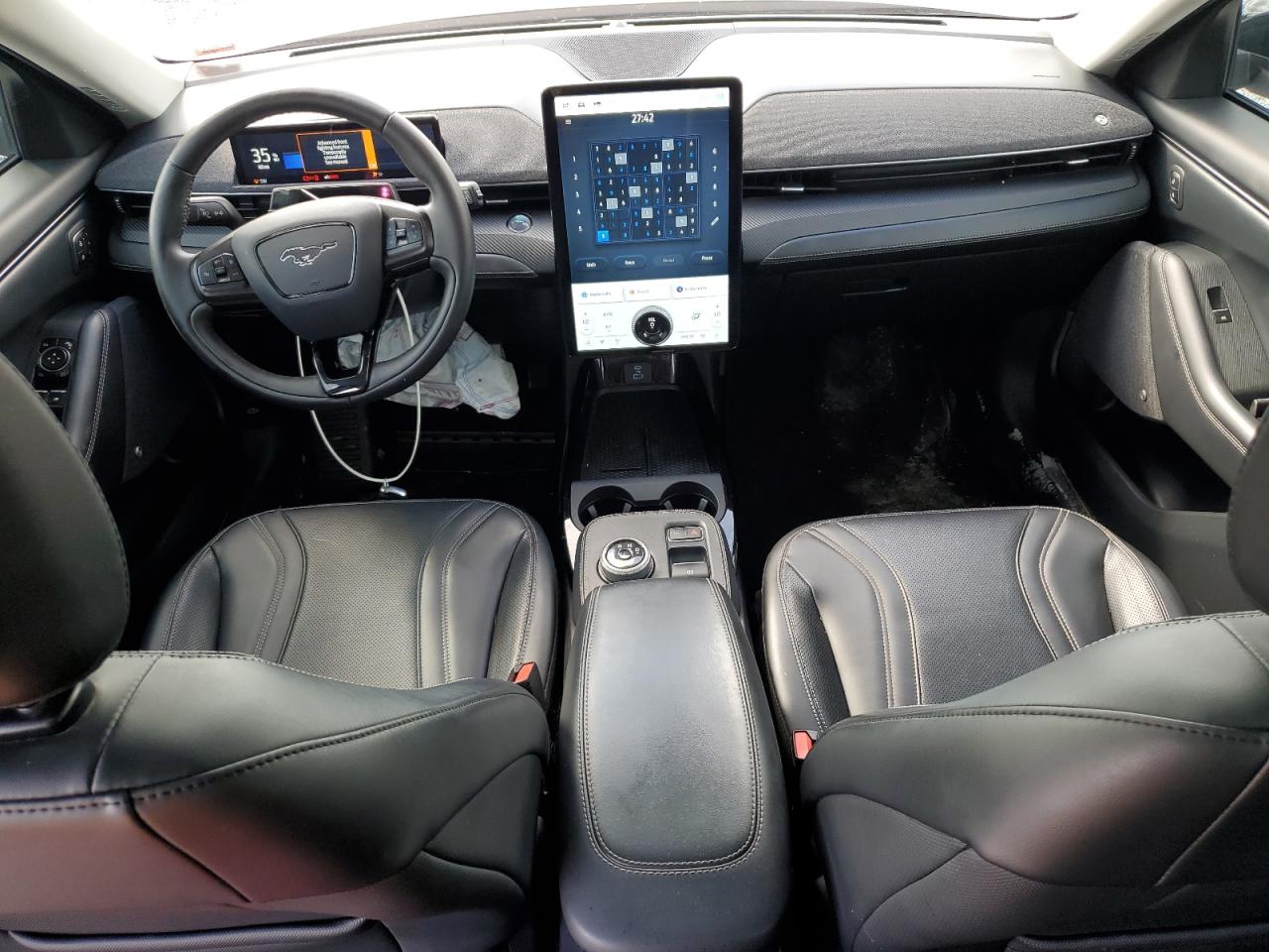 FORD MUSTANG PREMIUM