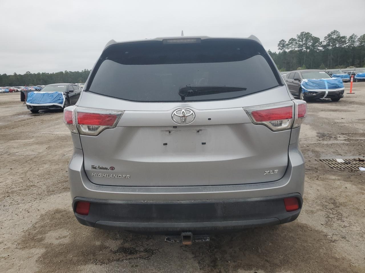 TOYOTA HIGHLANDER XLE