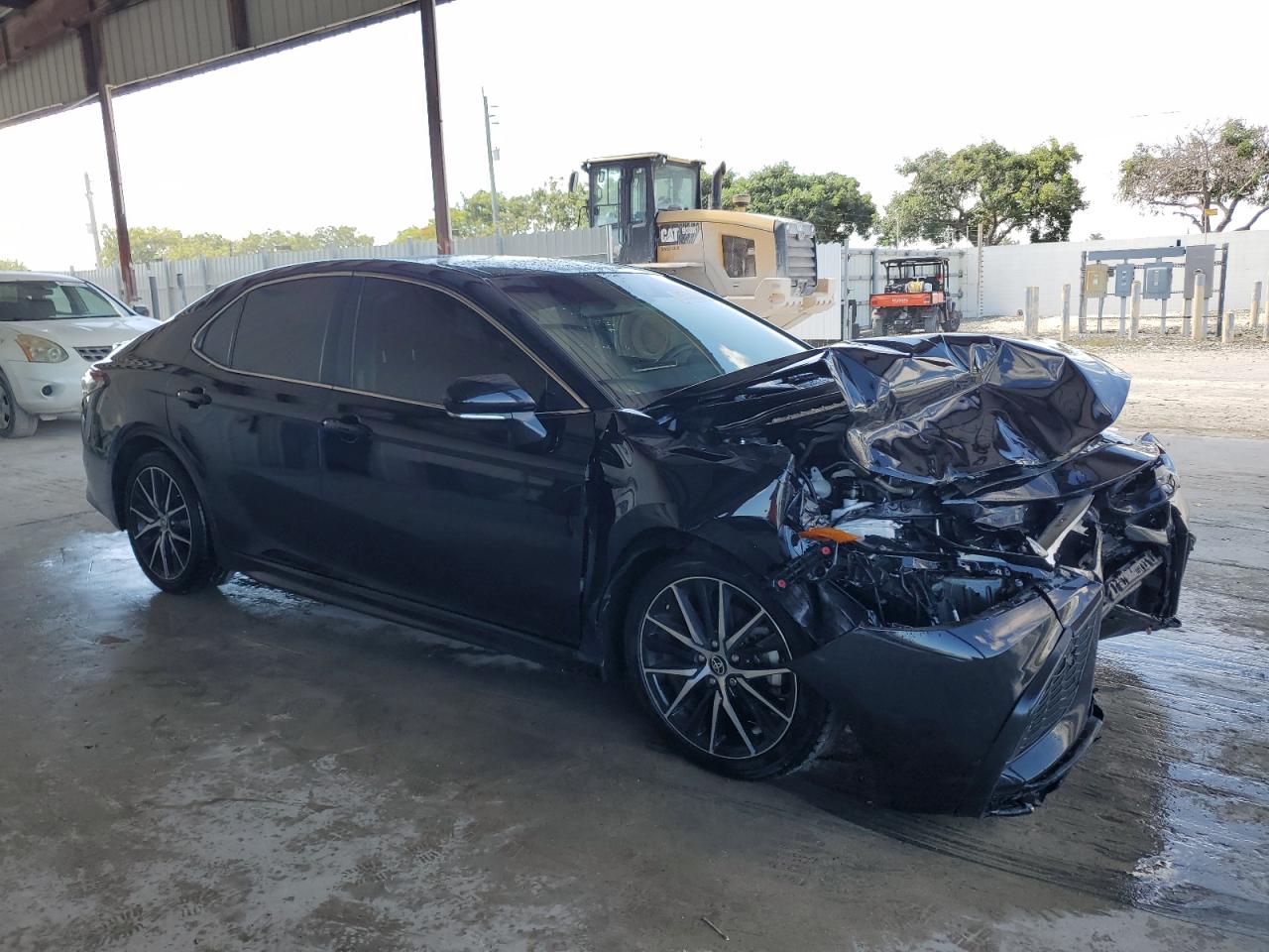 TOYOTA CAMRY SE NIGHT SHADE