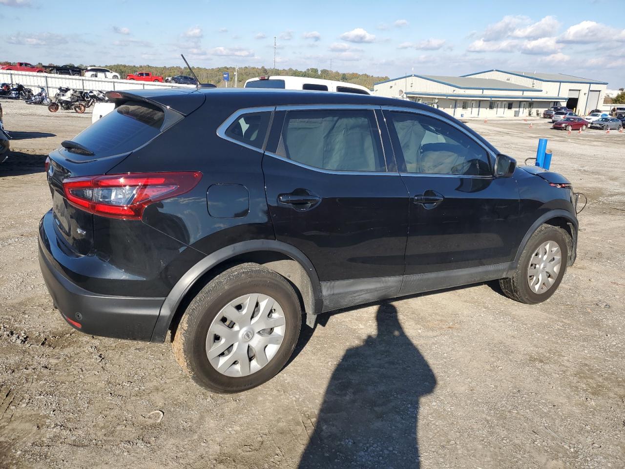 NISSAN ROGUE SPORT S
