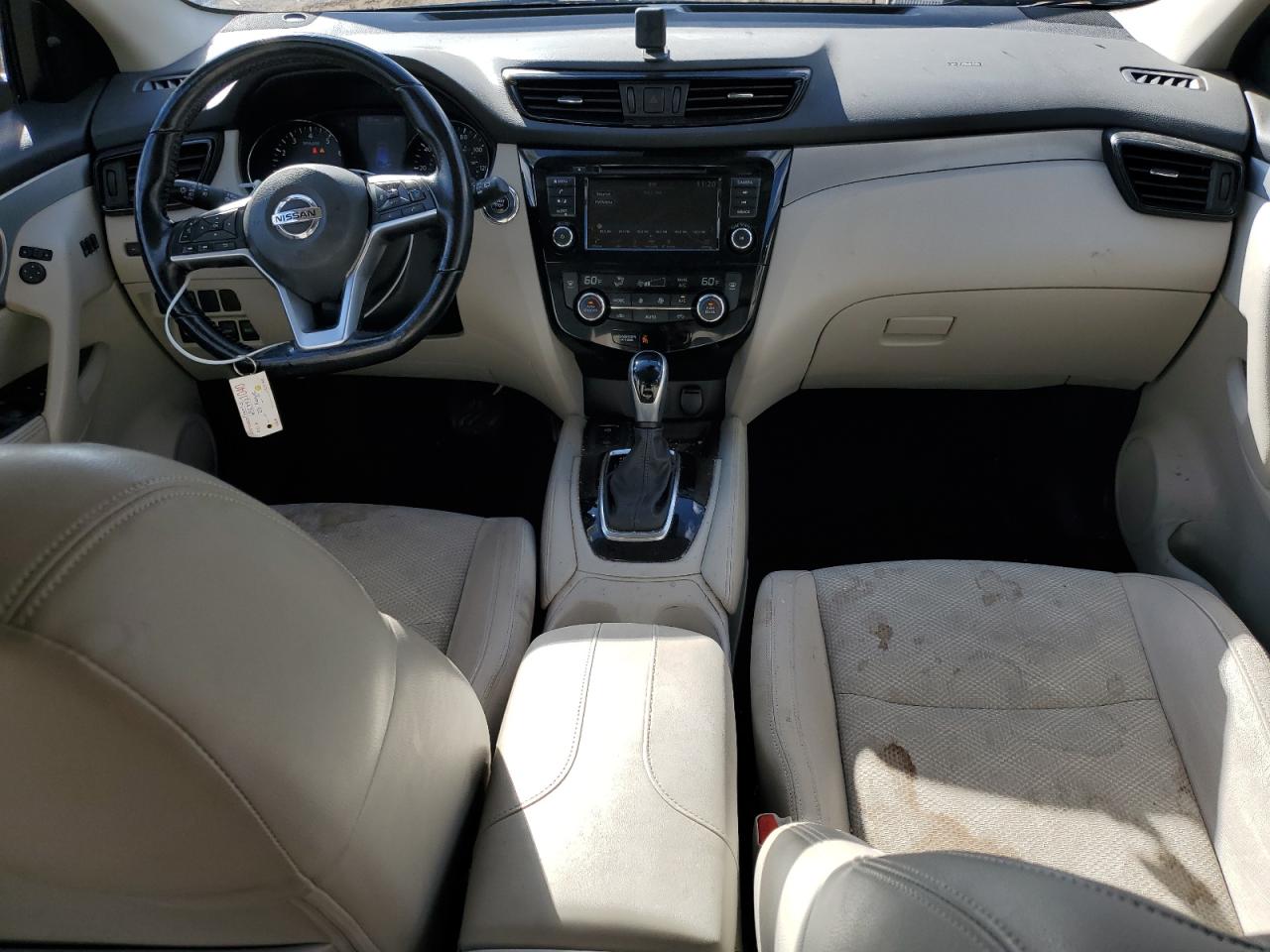 NISSAN ROGUE SPORT S