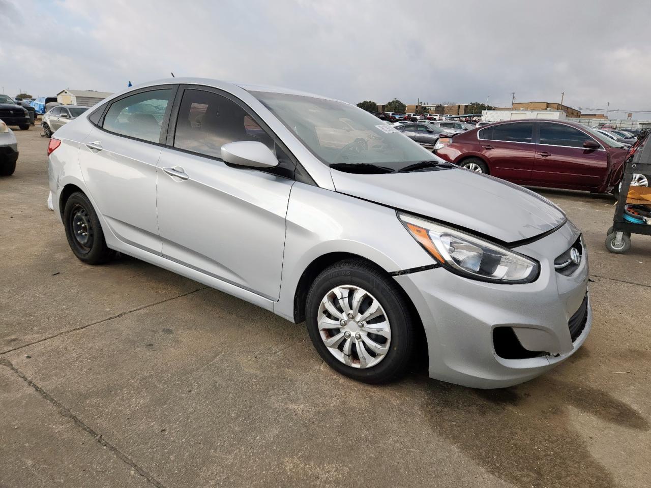 HYUNDAI ACCENT SE