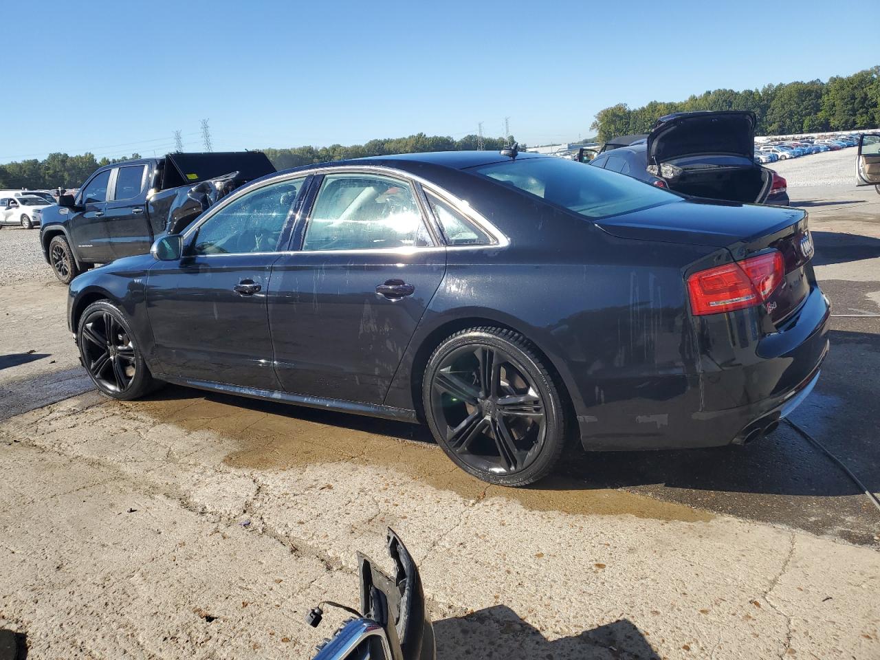 AUDI S8 QUATTRO