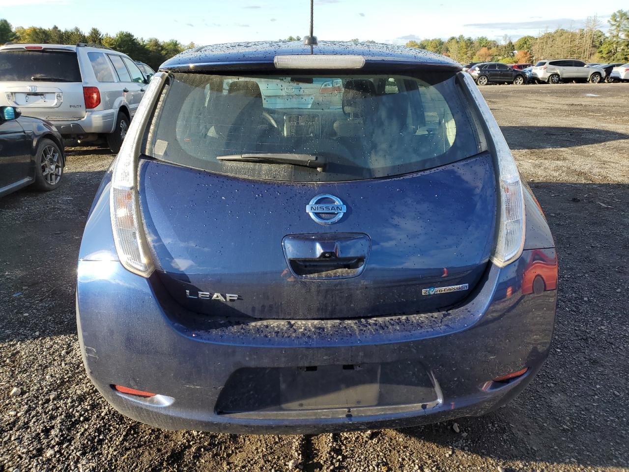 NISSAN LEAF S