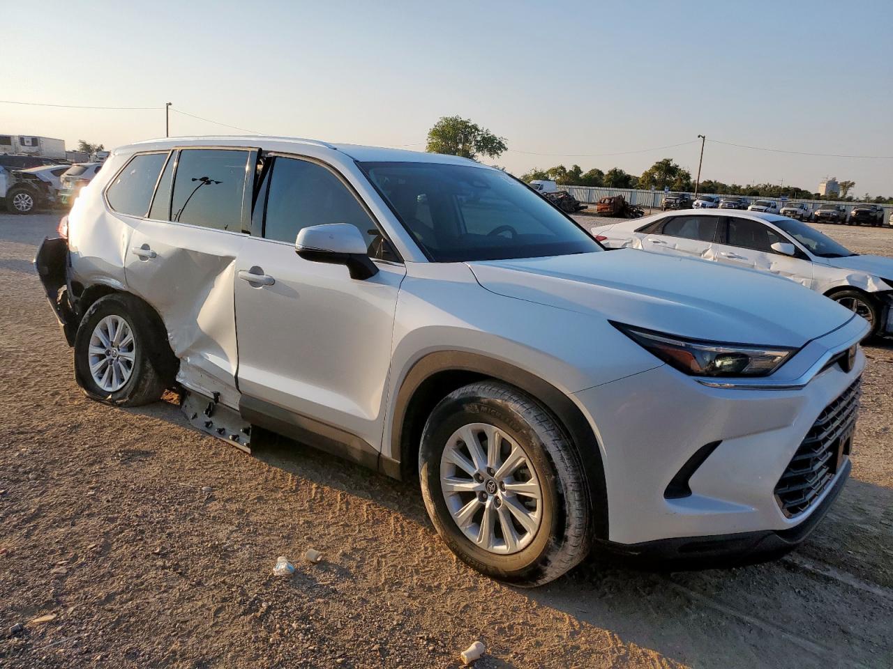 TOYOTA HIGHLANDER XLE