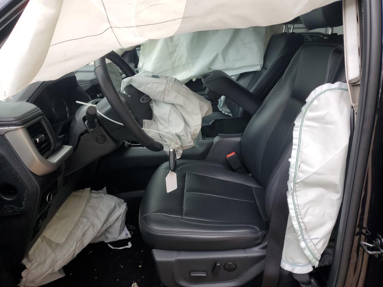 FORD EXPEDITION MAX XLT