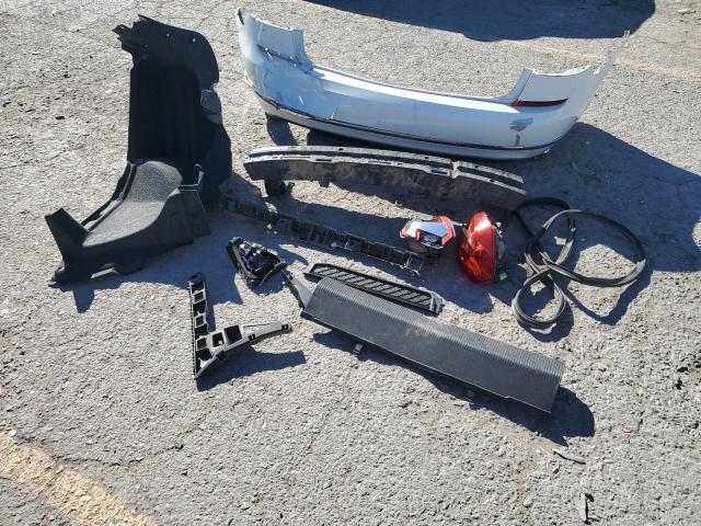 2016 VOLKSWAGEN PASSAT S - 1VWAT7A37GC047013