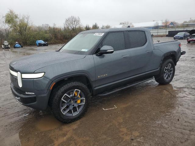 RIVIAN R1T ADVENT