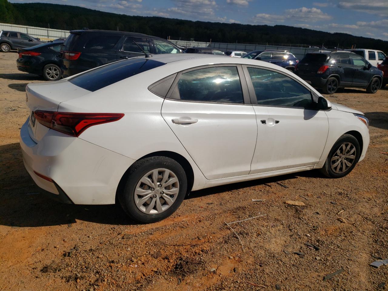 HYUNDAI ACCENT SE
