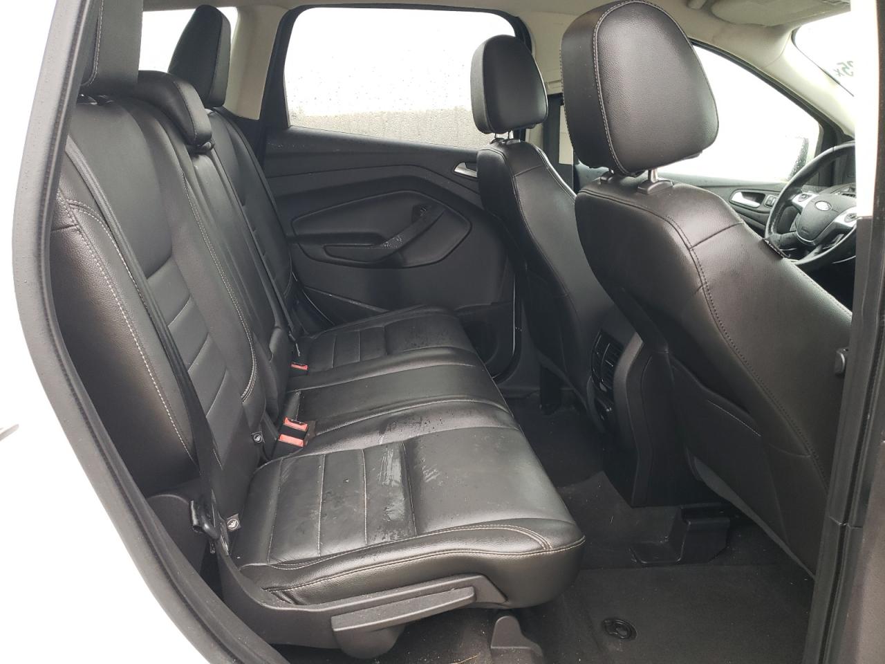 FORD ESCAPE TITANIUM