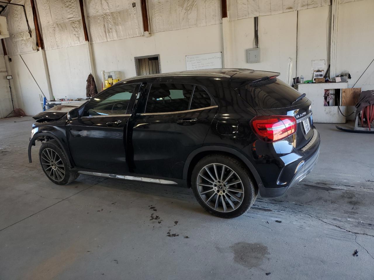 MERCEDES-BENZ GLA-CLASS 250 4MATIC