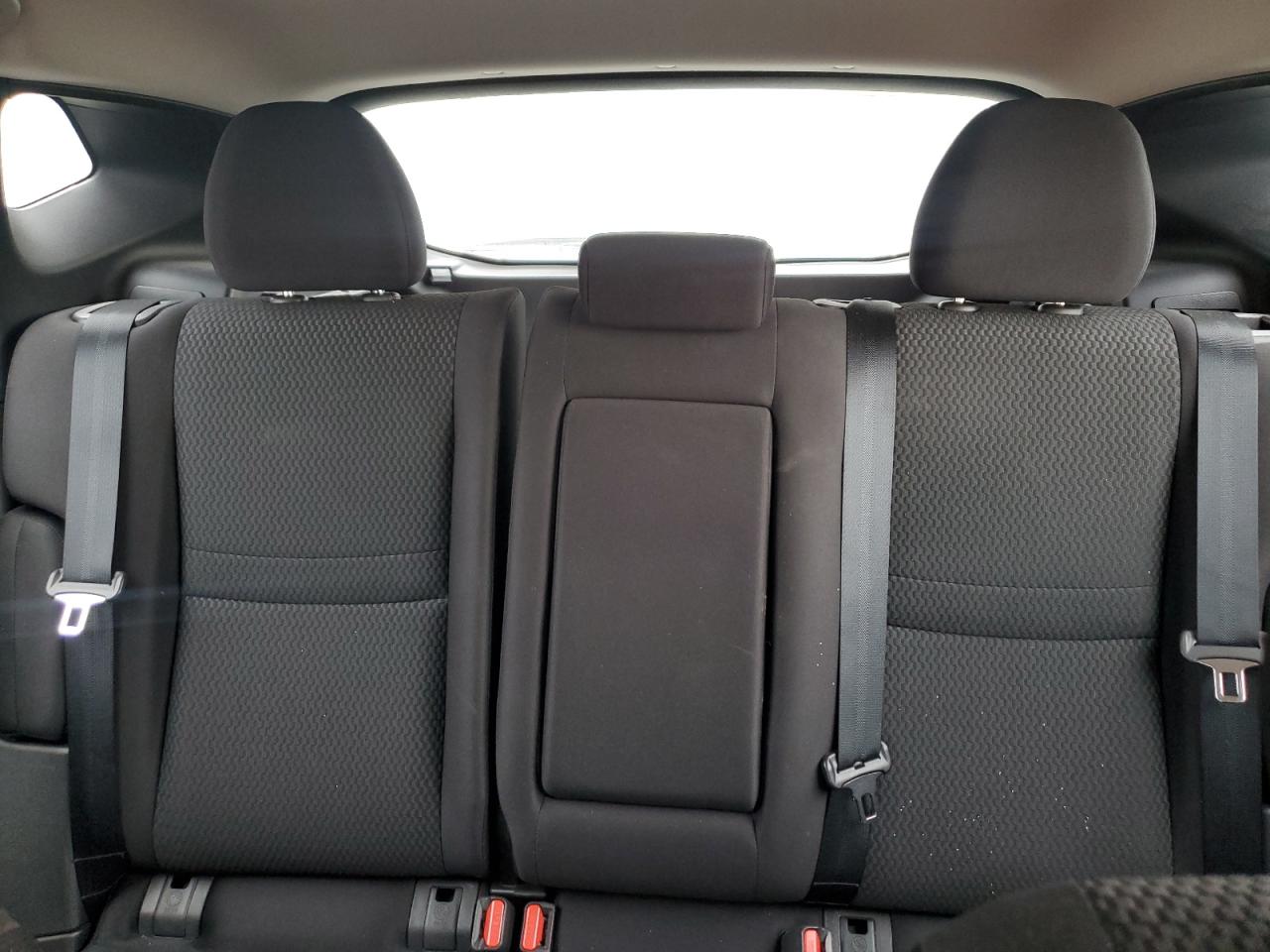 NISSAN ROGUE SPORT S