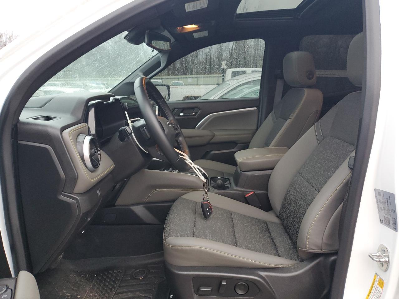 CHEVROLET COLORADO ZR2