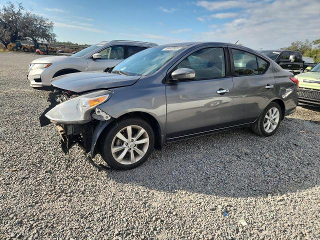 NISSAN VERSA S