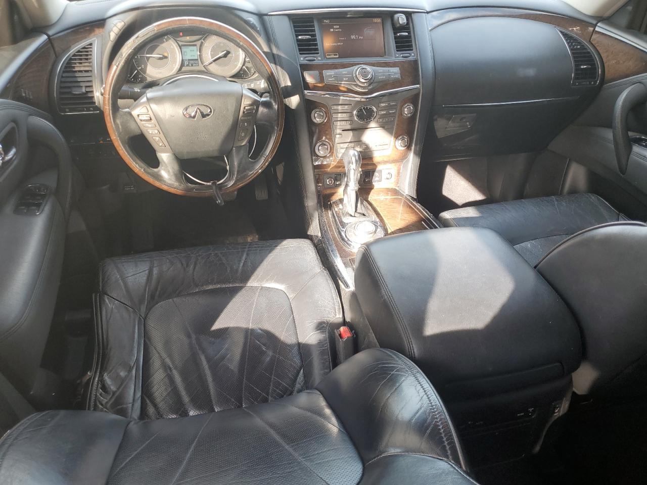 INFINITI QX56