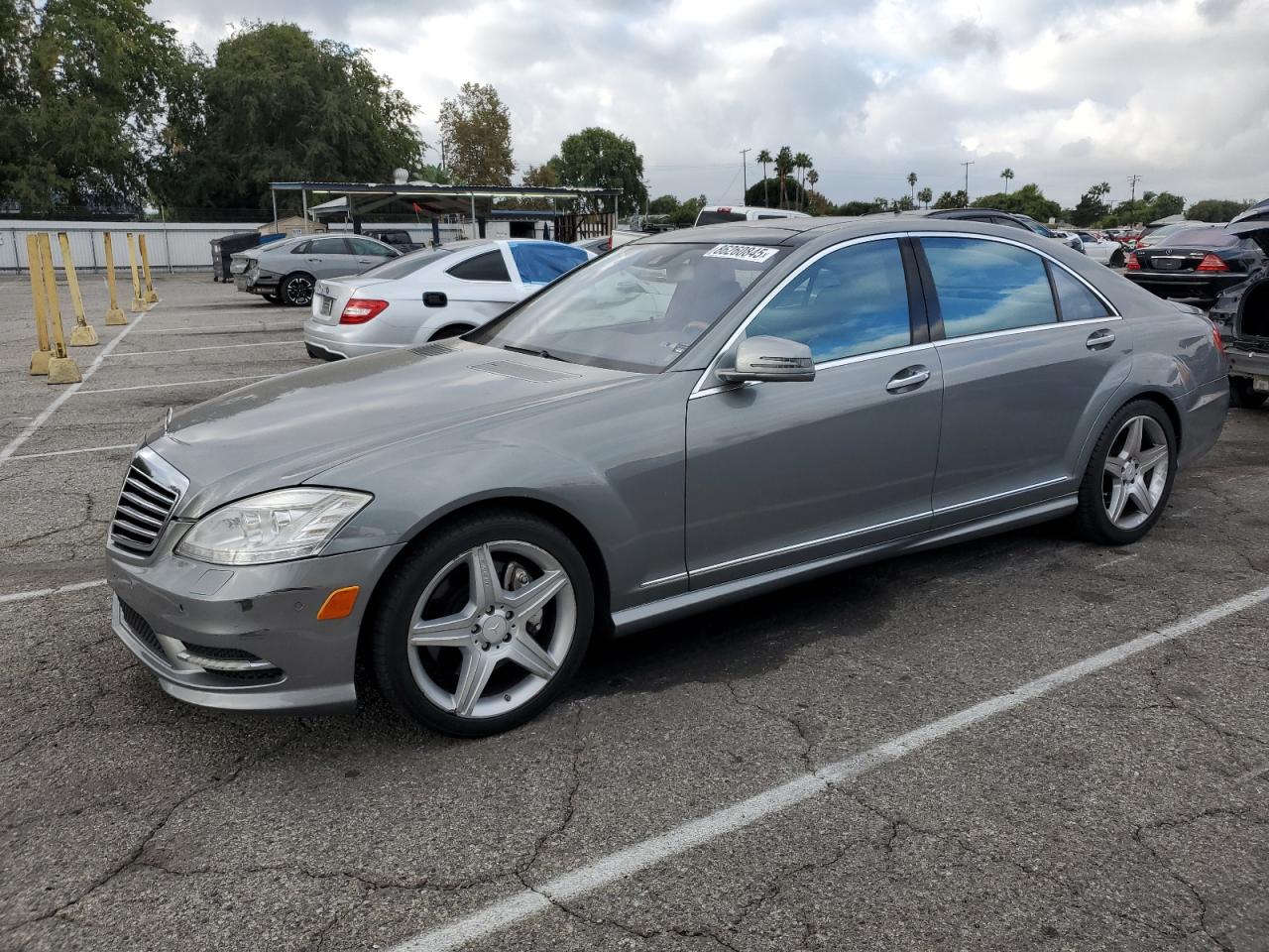 MERCEDES-BENZ S-CLASS 550