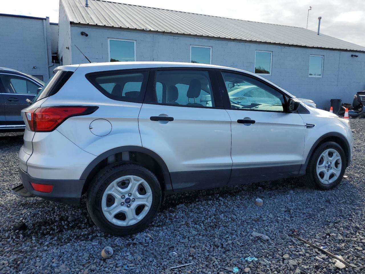 FORD ESCAPE S