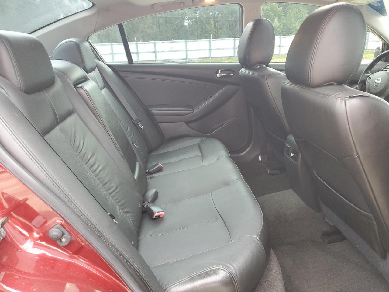 NISSAN ALTIMA BASE