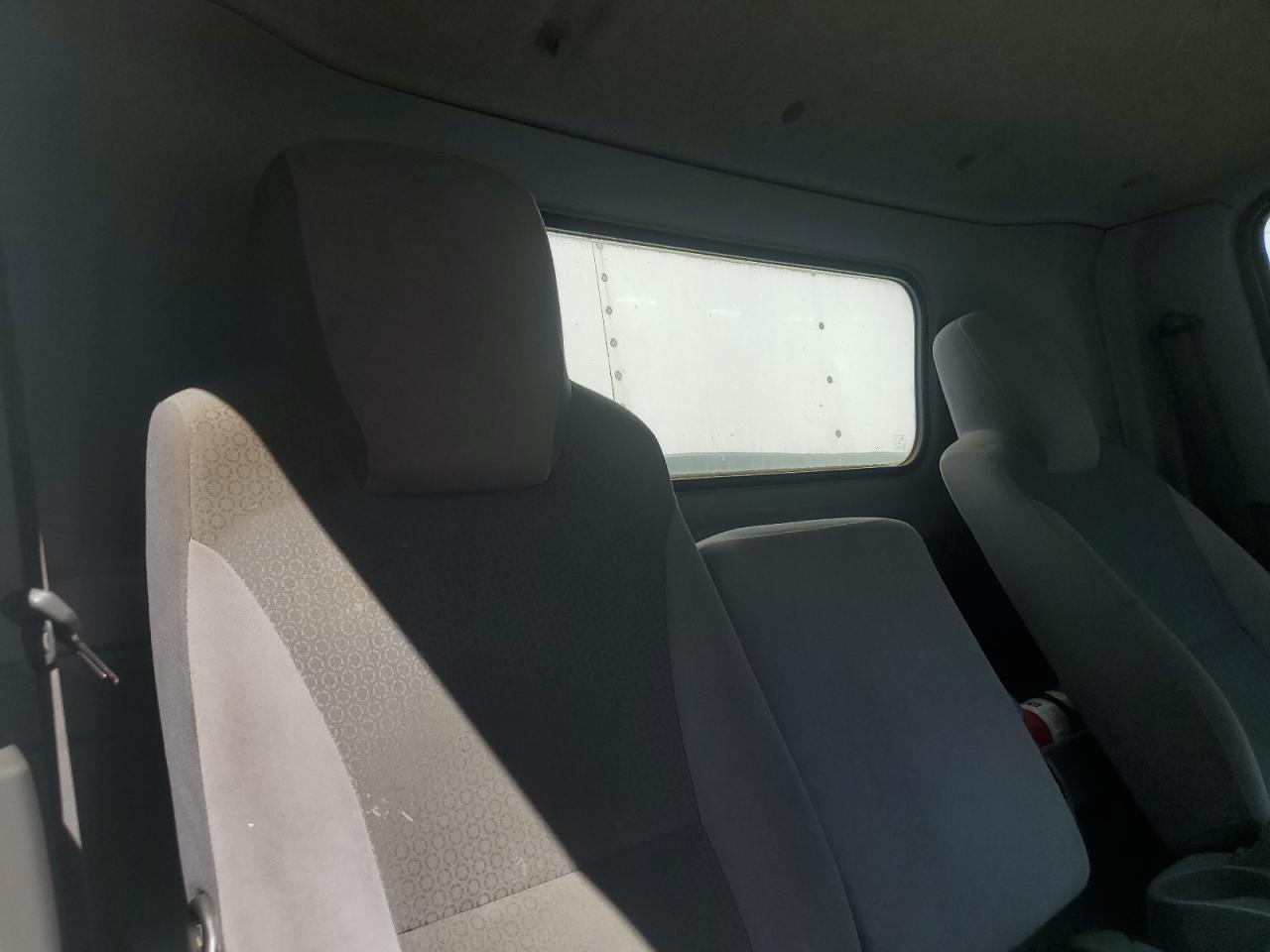 Lot #3281486988 2016 ISUZU NRR