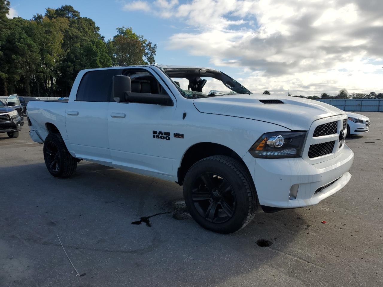 RAM 1500 SPORT