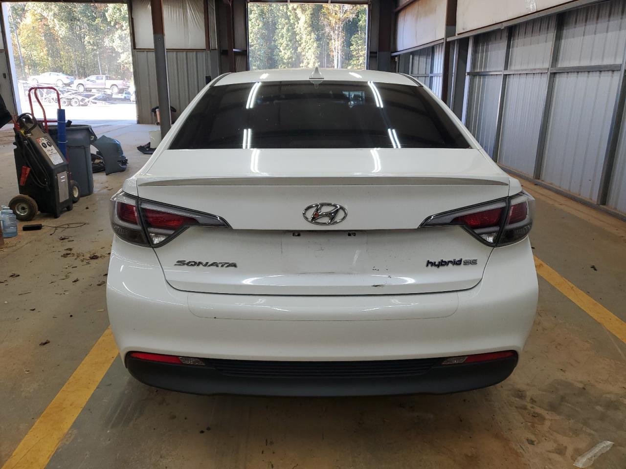 HYUNDAI SONATA HYBRID