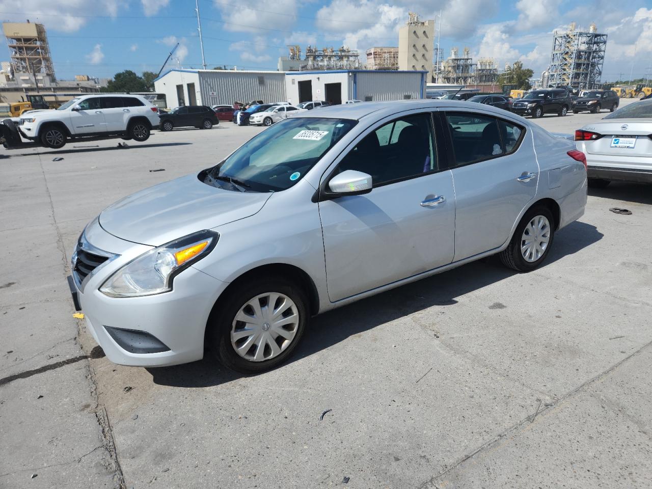 Lot #3316759409 2019 NISSAN VERSA S