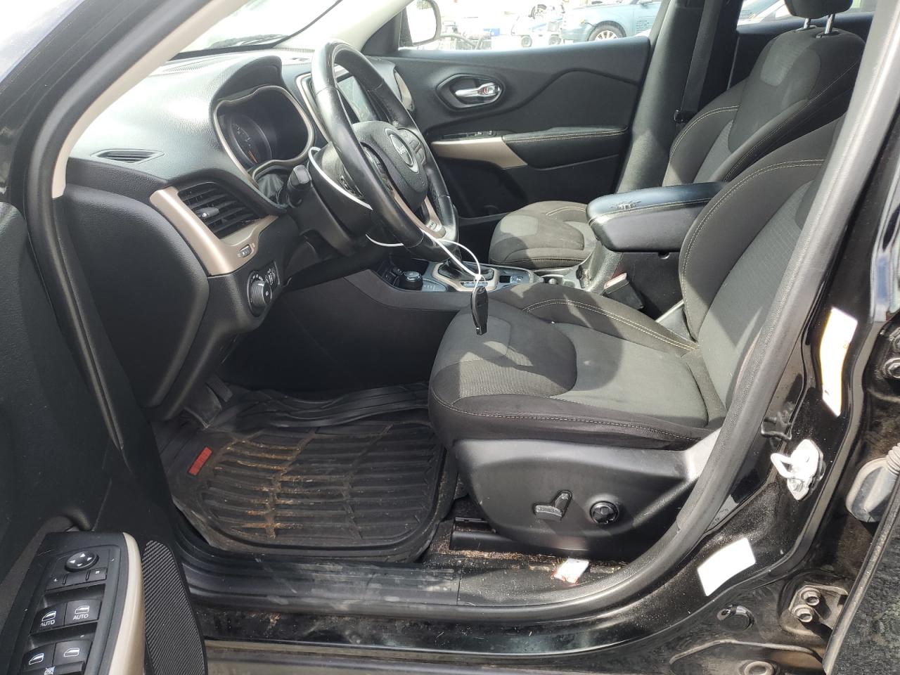 JEEP GRAND CHEROKEE LATITUDE