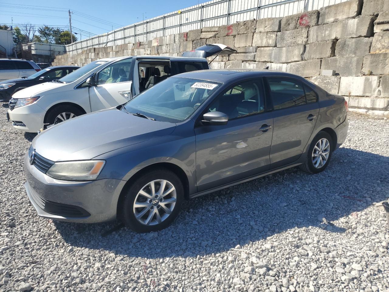 VOLKSWAGEN JETTA SE