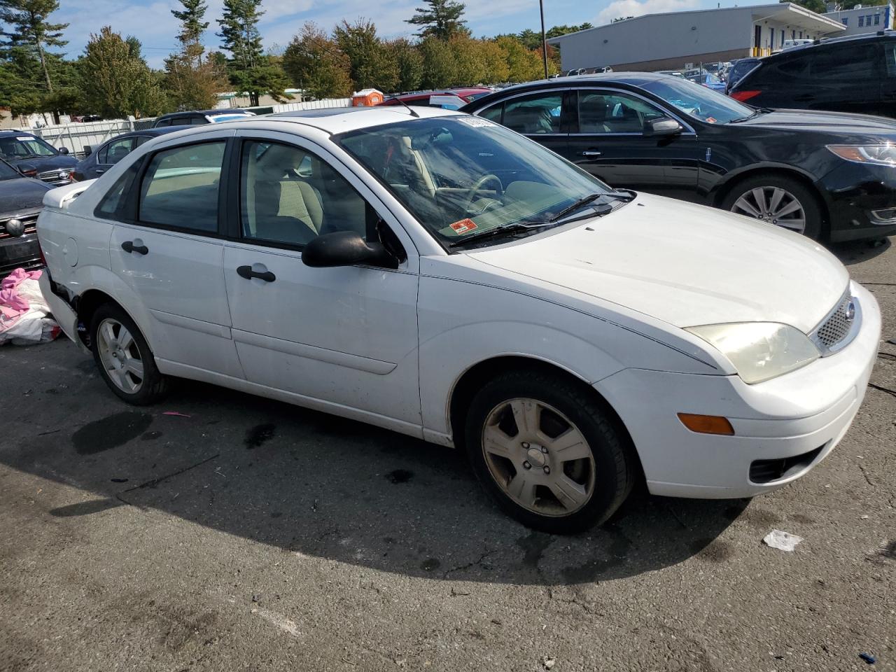 Lot #3274761793 2006 FORD FOCUS ZX4