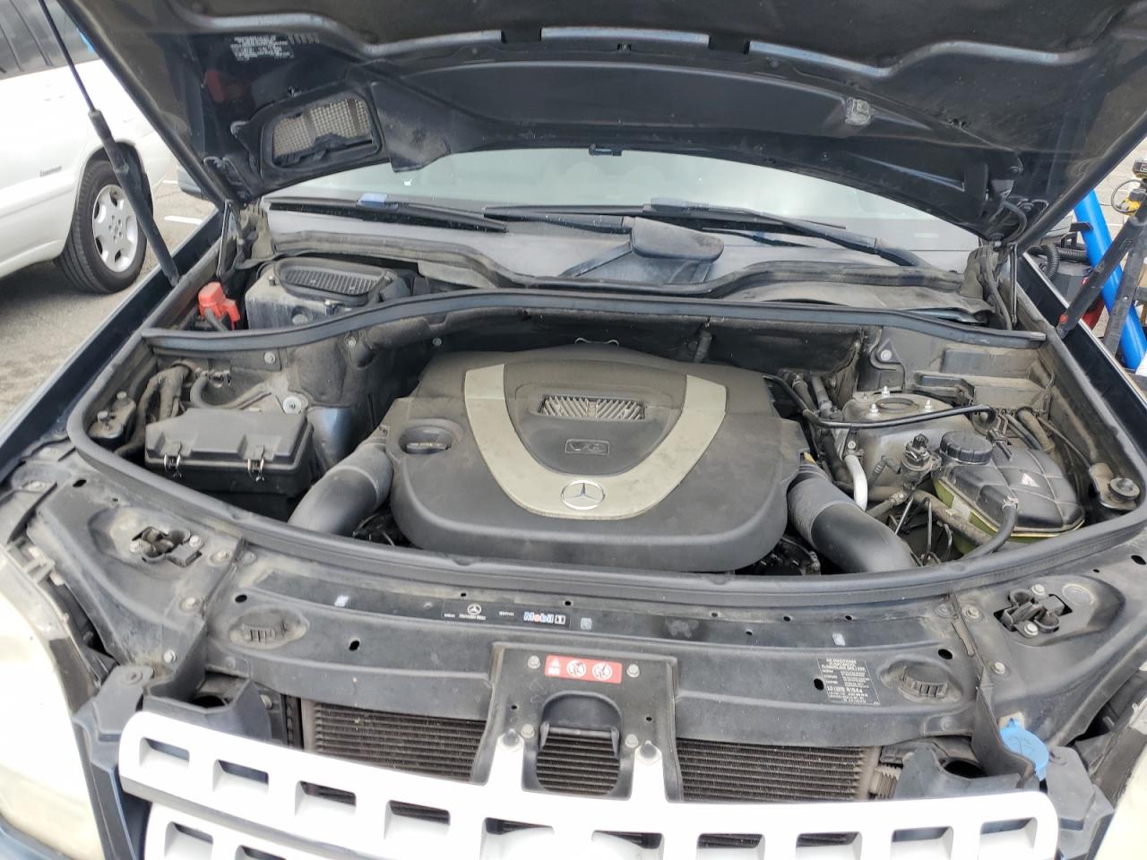 MERCEDES-BENZ M-CLASS 350