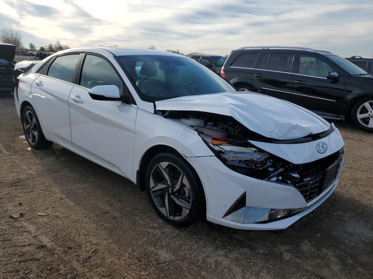 HYUNDAI ELANTRA LIMITED