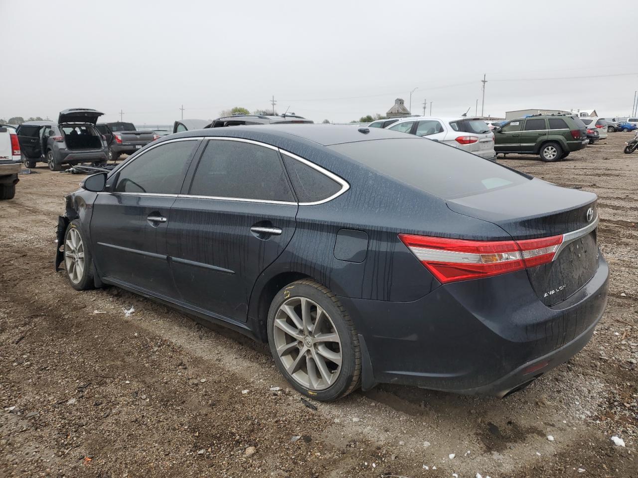 TOYOTA AVALON XLE