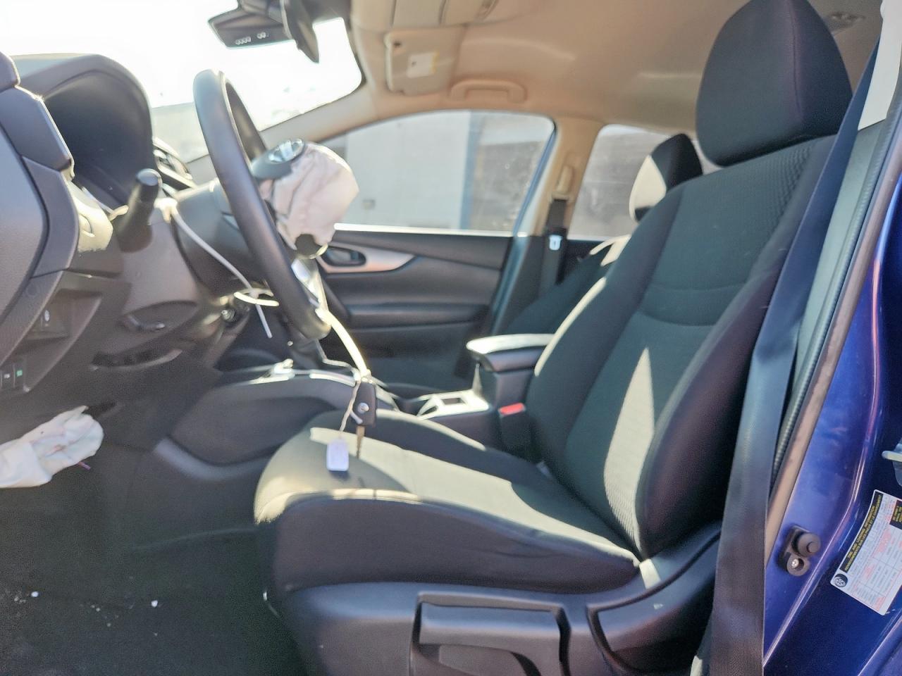 NISSAN ROGUE SPORT S