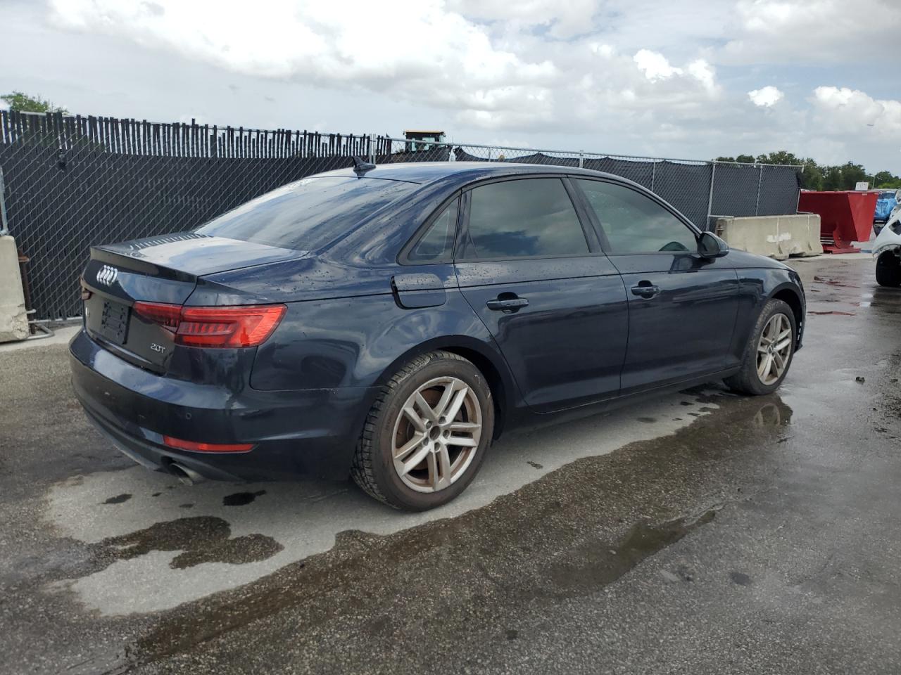 AUDI A4 PREMIUM