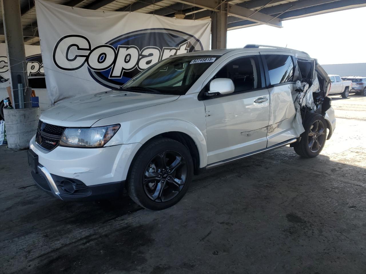 DODGE JOURNEY CROSSROAD