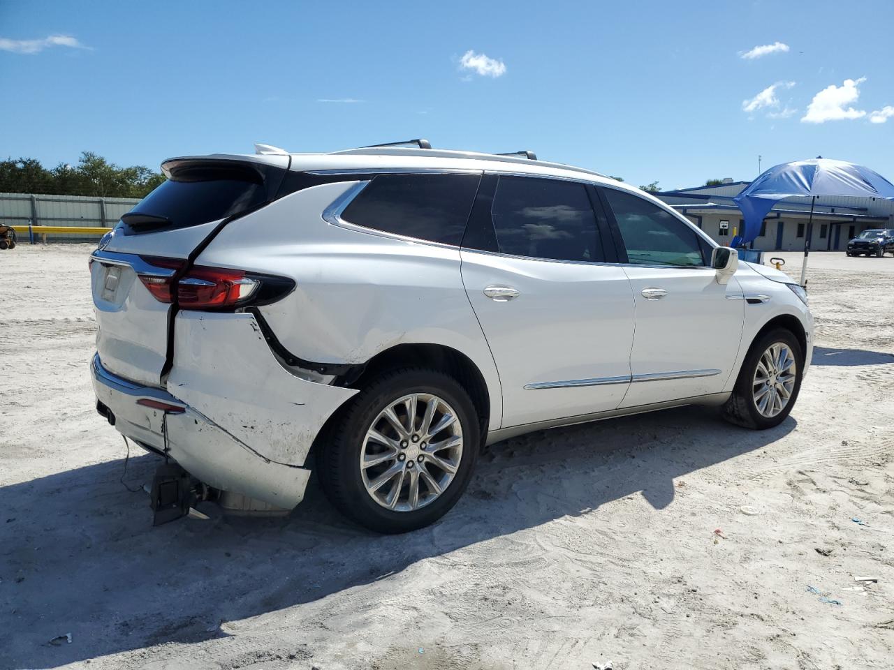 BUICK ENCLAVE ESSENCE