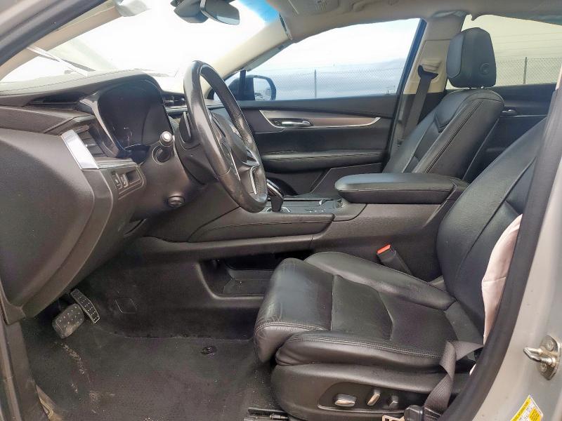 2017 CADILLAC XT5 PREMIU 1GYKNERS0HZ112620