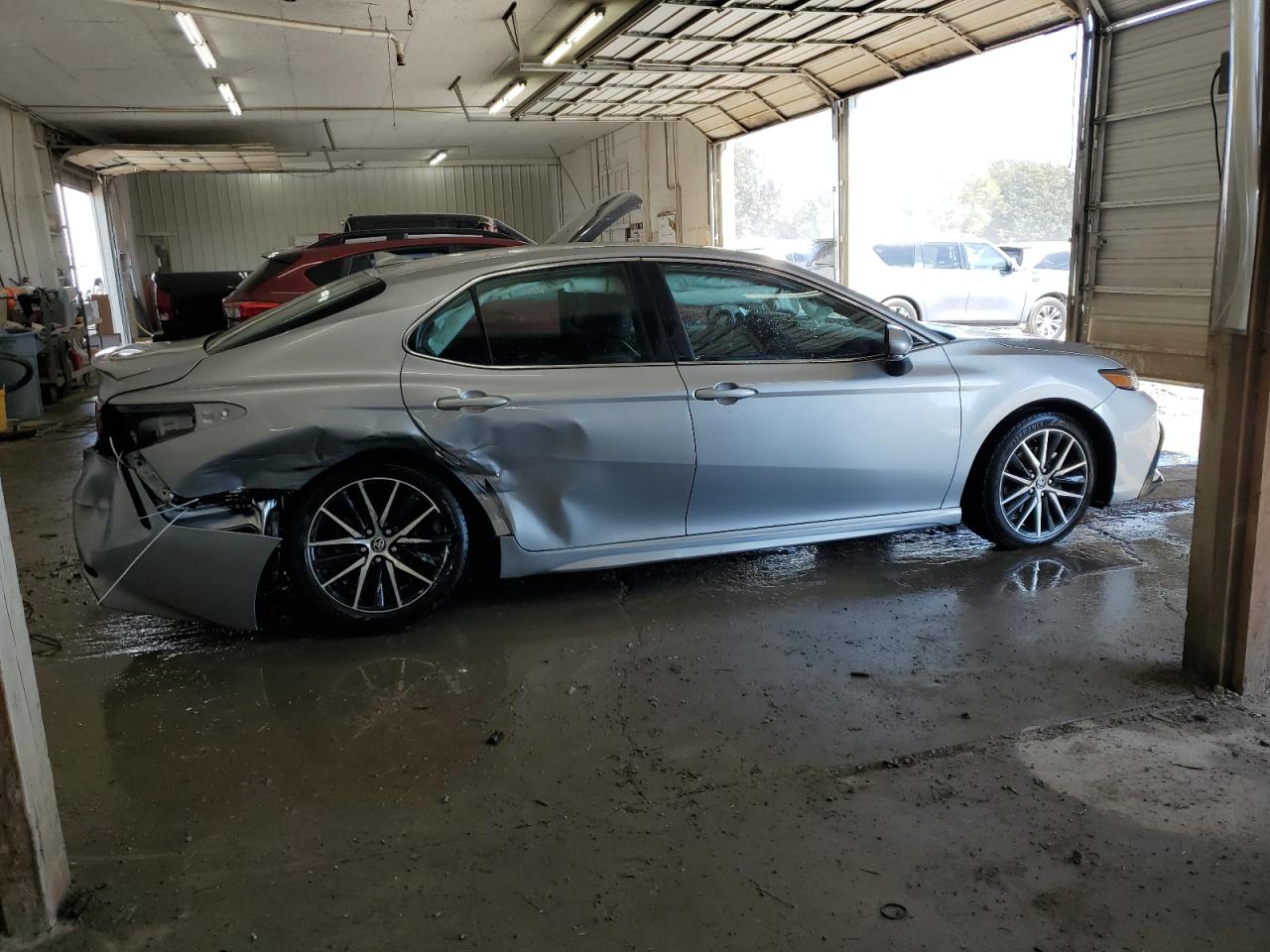 TOYOTA CAMRY SE NIGHT SHADE