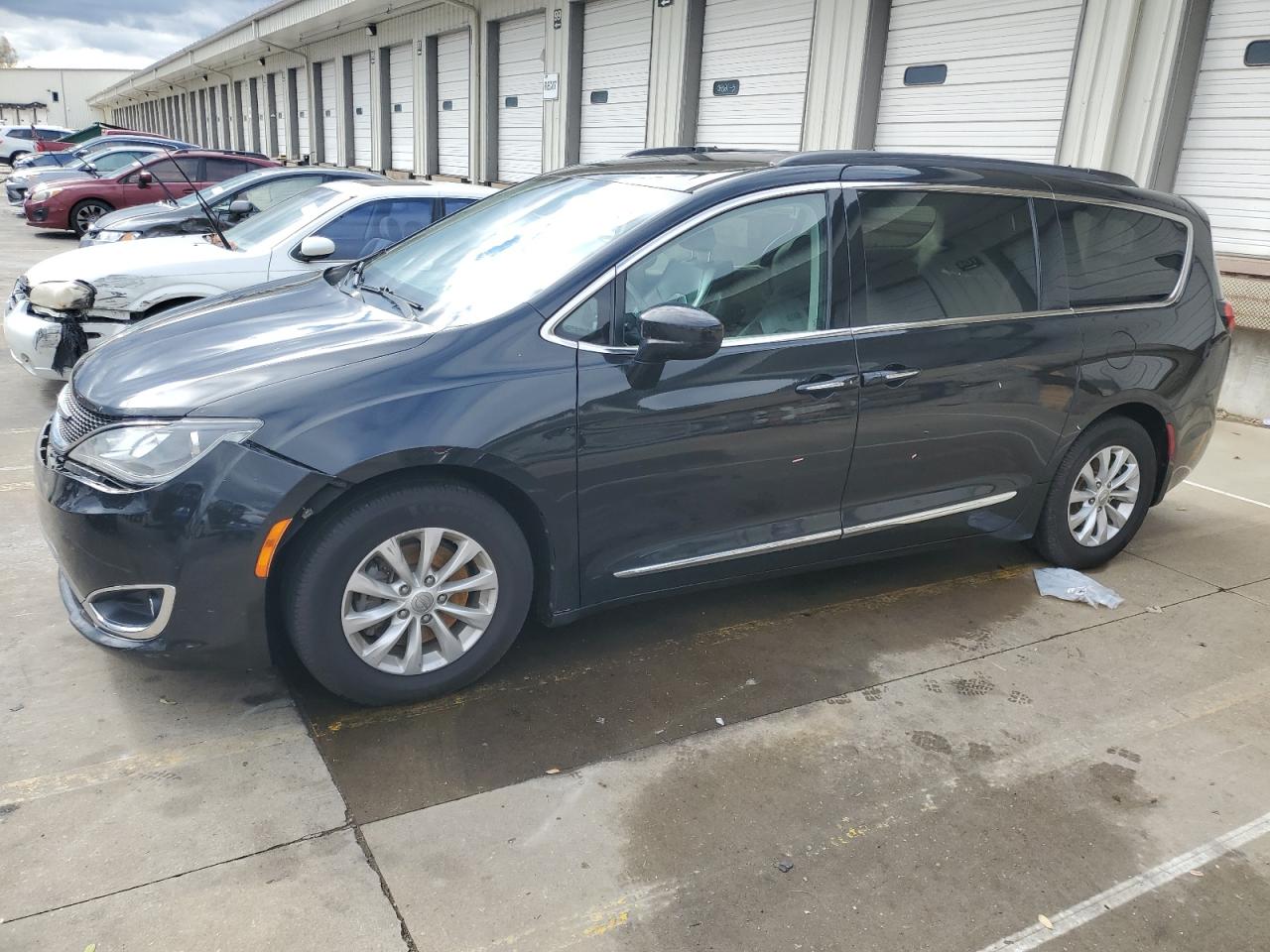 CHRYSLER PACIFICA TOURING L