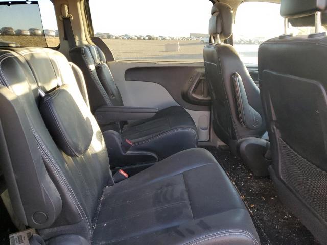 2016 CHRYSLER TOWN & COU - 2C4RC1CGXGR263688